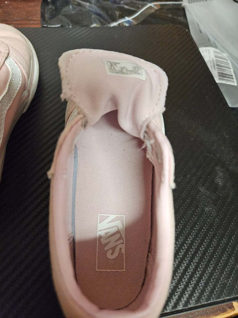 Vans - Picture 13 of 15